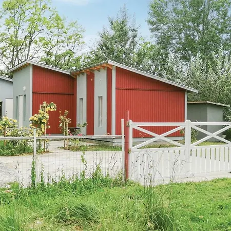 Beautiful In W/ Jacuzzi, Wifi And 1 Bedrooms Apartament Balatonszárszó