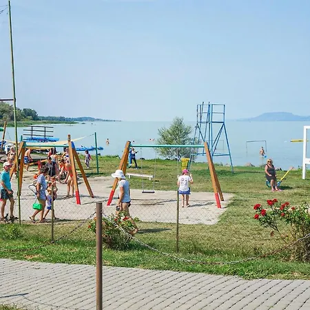 Beautiful In W/ Jacuzzi, Wifi And 1 Bedrooms * Balatonszárszó